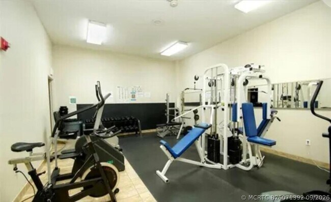 Building Photo - 2900 NW 46th Ave
