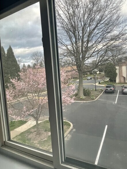 Building Photo - 22 Fitzwatertown Rd