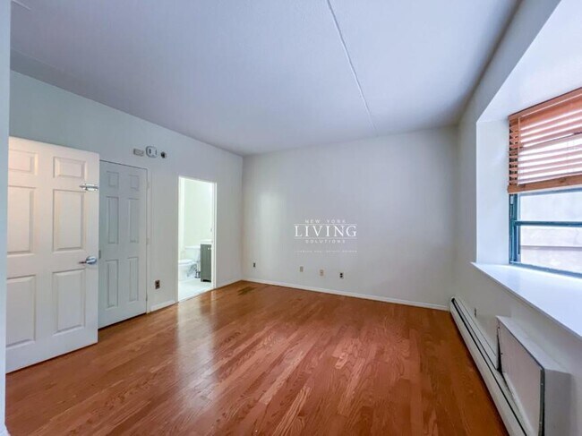 Building Photo - 3 bedroom in New York NY 10027