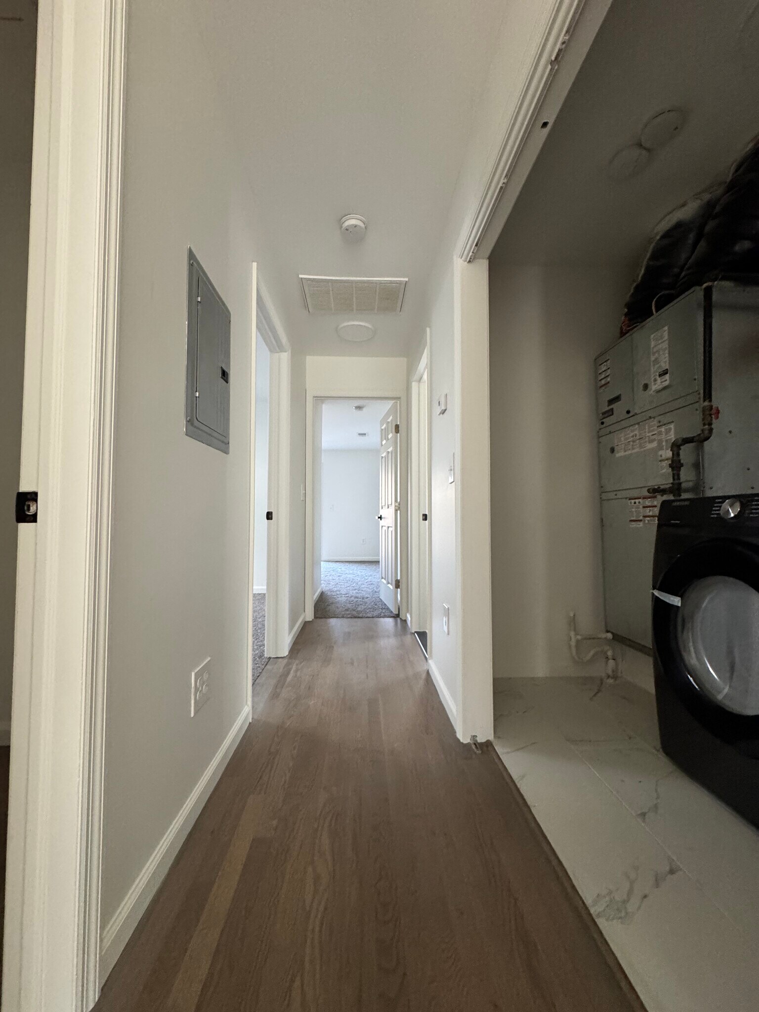 Building Photo - 121 12th Ave