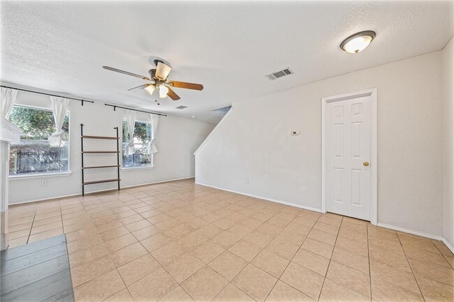 Building Photo - 709 Black Isle Dr