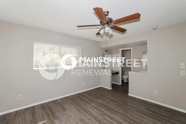 Building Photo - 1109 W Renee Dr