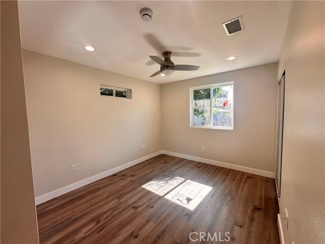 Building Photo - 211 E Walnut Ave