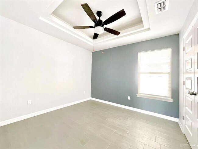 Building Photo - 3610 Bella Costa Dr