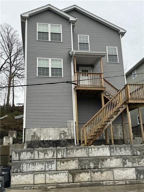 Building Photo - 699 Manton Ave