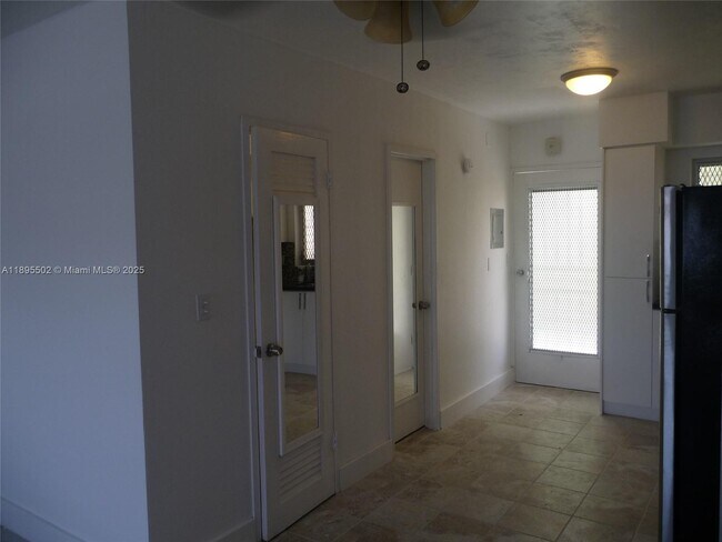 Building Photo - 851 Meridian Ave