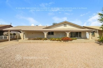 Building Photo - 1552 W Vine Ave