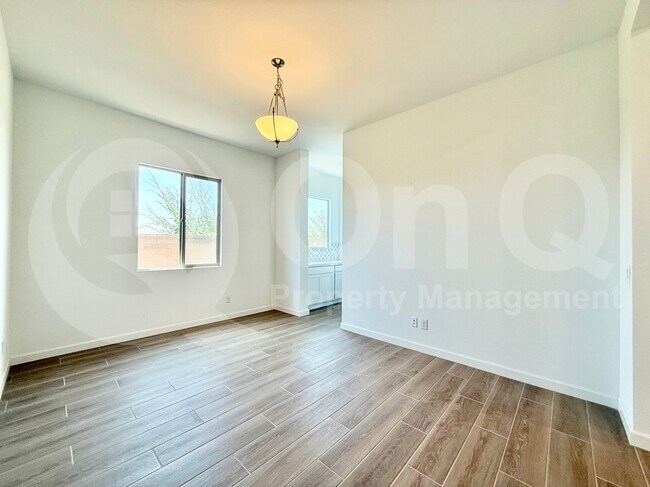 Building Photo - 22604 E Lords Wy