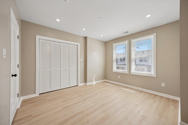 Building Photo - 6131 McMahon St