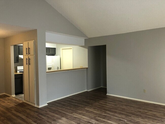 Building Photo - 7002 Ivory Key Ct