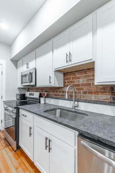 Building Photo - 1108 McCallie Ave