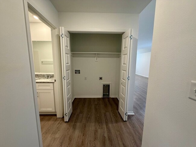 Building Photo - 8826 Preston Wood Dr