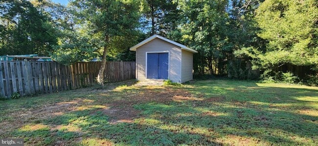Building Photo - 45565 Camelot Ct