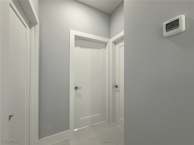 Building Photo - 6137 Higgins Ave