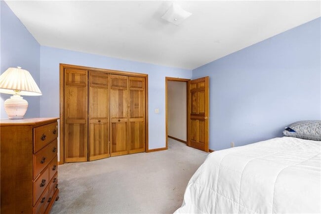Building Photo - 80 Elderberry Ln