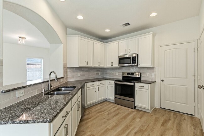 Building Photo - 12339 Ridgecrest Dr