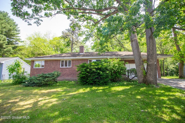 Building Photo - 59 Parkwood Dr
