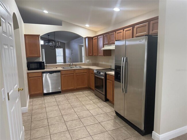 Building Photo - 5785 Lake Champlain Dr