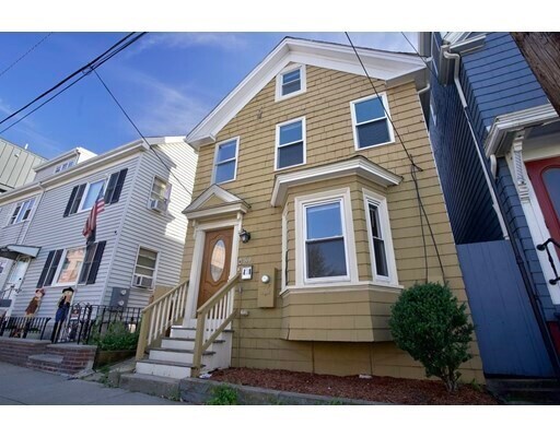 Building Photo - 89 Condor St