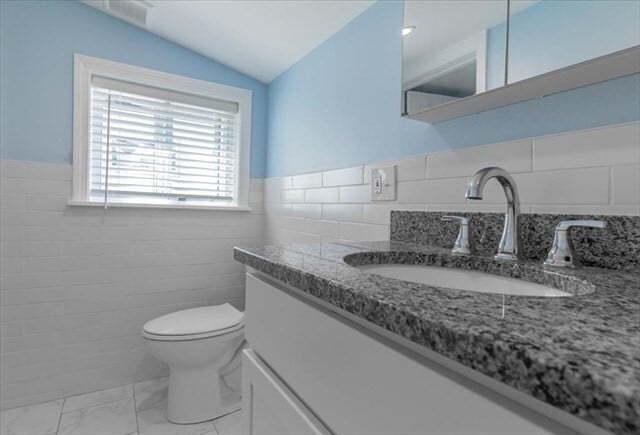 Building Photo - 23 Sachem St