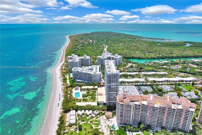 Building Photo - 881 Ocean Dr