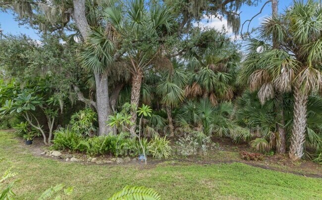 Building Photo - 13013 Steinhatchee Loop