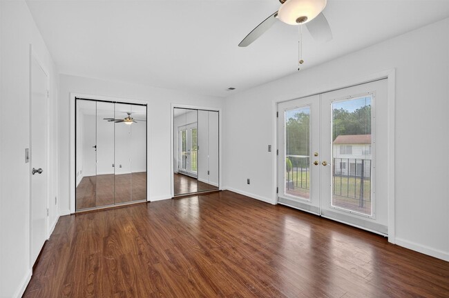 Building Photo - 276 Temple Hill Rd