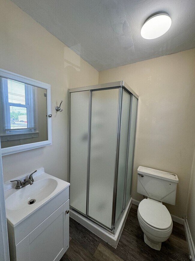 Building Photo - 223 Harrison St.