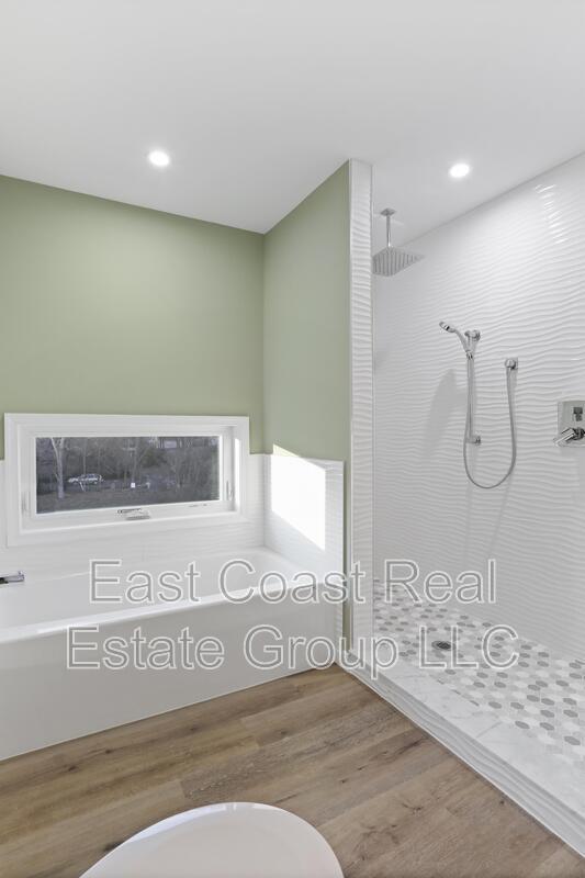 Building Photo - 530 N 3rd St