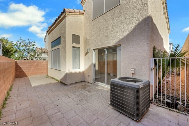 Building Photo - 2708 Commitment Ct