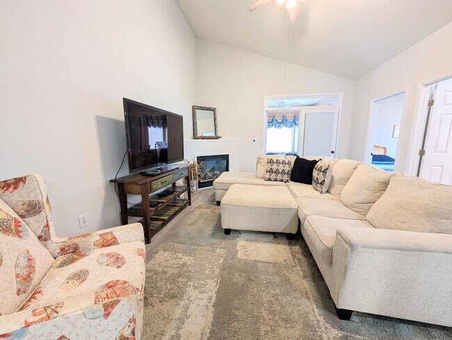 Building Photo - Long Term Rental in Savannah Shores - Myrtle Beach, SC
