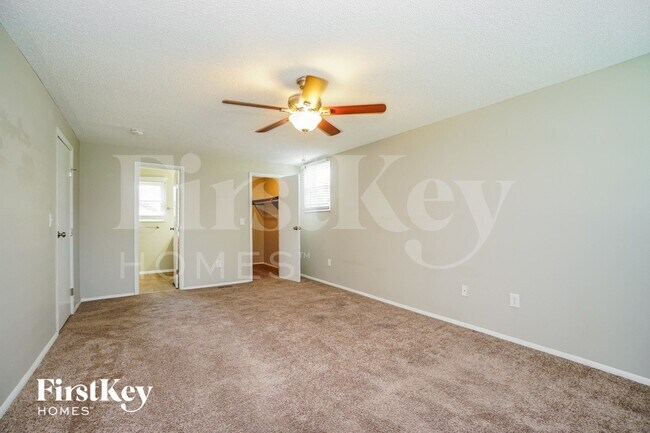 Building Photo - 12111 Peppermill Ln