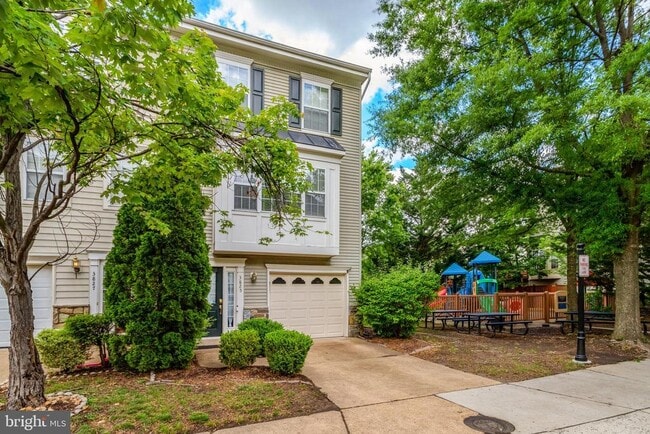 Building Photo - 3825 Watkins Mill Dr