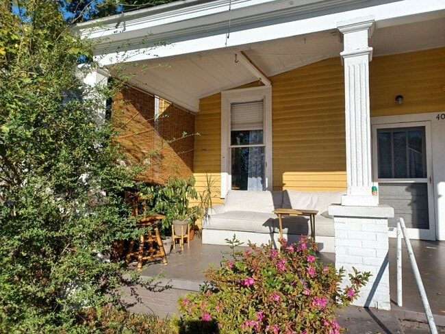 Building Photo - 403 Geneva St