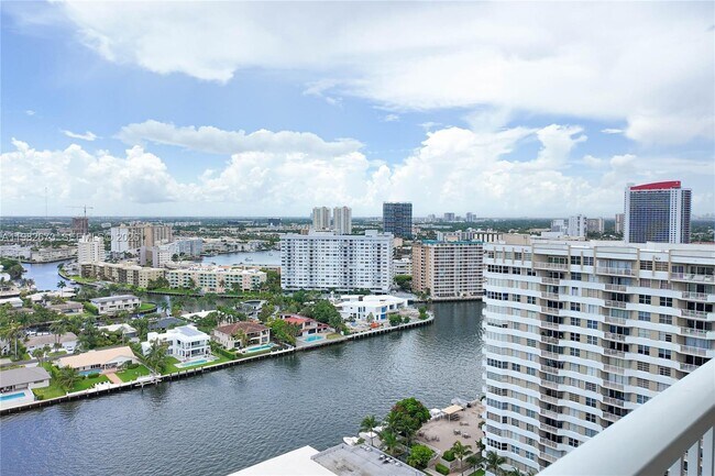 Building Photo - 1985 S Ocean Dr