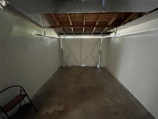 Building Photo - 7034 Bellaire Terrace