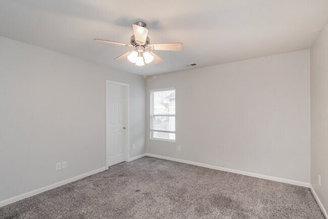 Building Photo - 6510 Blackwood Ln