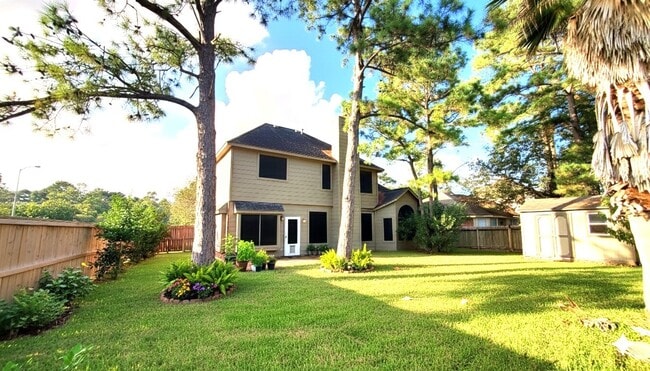 Building Photo - 14043 Fairwood Breeze