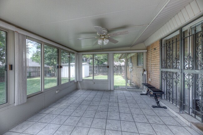 Building Photo - 6712 E 51st Pl