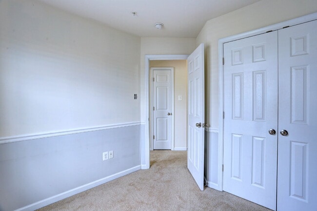 Building Photo - 3BD/2.2BA:  Fabulous Baltimore Townhome