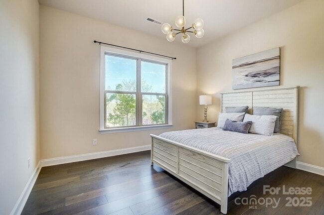 Building Photo - 11144 Limehurst Pl