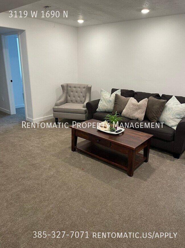 Building Photo - 3119 W 1690 N
