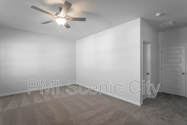 Building Photo - 8836 Meadowvale Ct