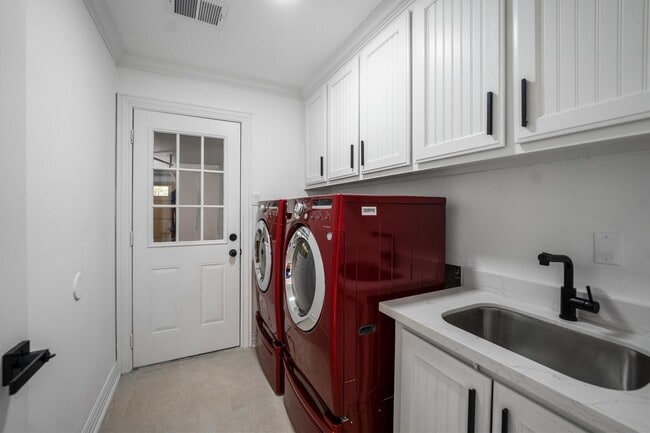 Building Photo - 11611 Pinyon Pl