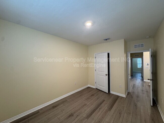 Building Photo - 32562 Canyonlands Dr