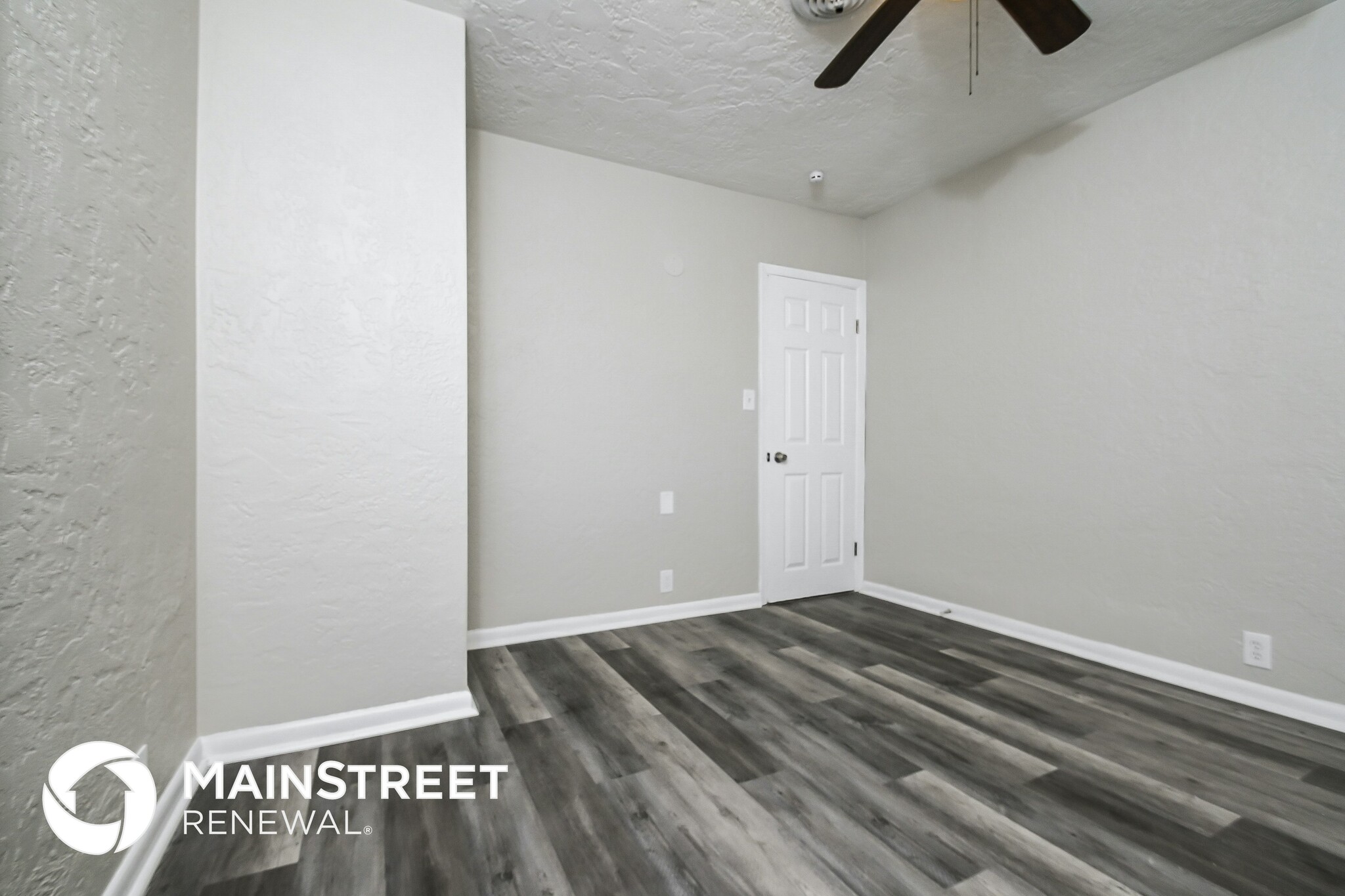 Building Photo - 2633 Herwald St