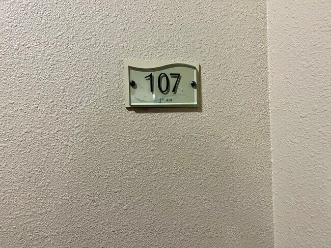 Building Photo - 2025 Mullan Rd