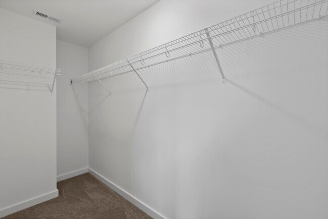Building Photo - Coastal Townhouse For Rent!