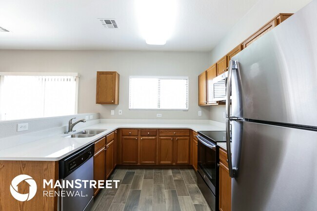 Building Photo - 9556 W Monte Vista Rd