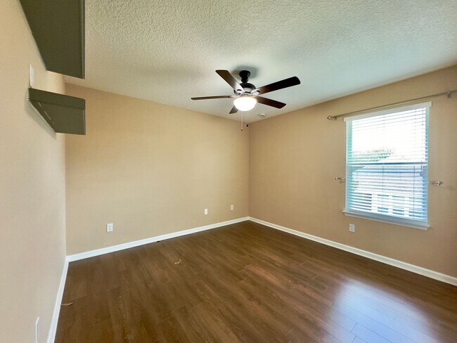 Building Photo - Spacious 4-Bedroom Home with Outdoor Oasis in Sought-After Wynnfield Lakes—Minutes from Beach, Sh...